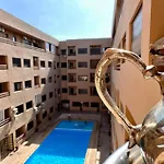 Appartement*Piscine*Aeroport*