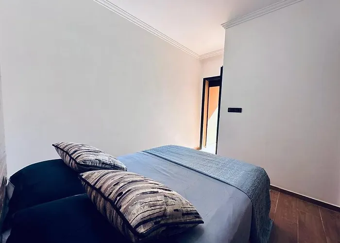Appartement*Piscine*Aeroport*