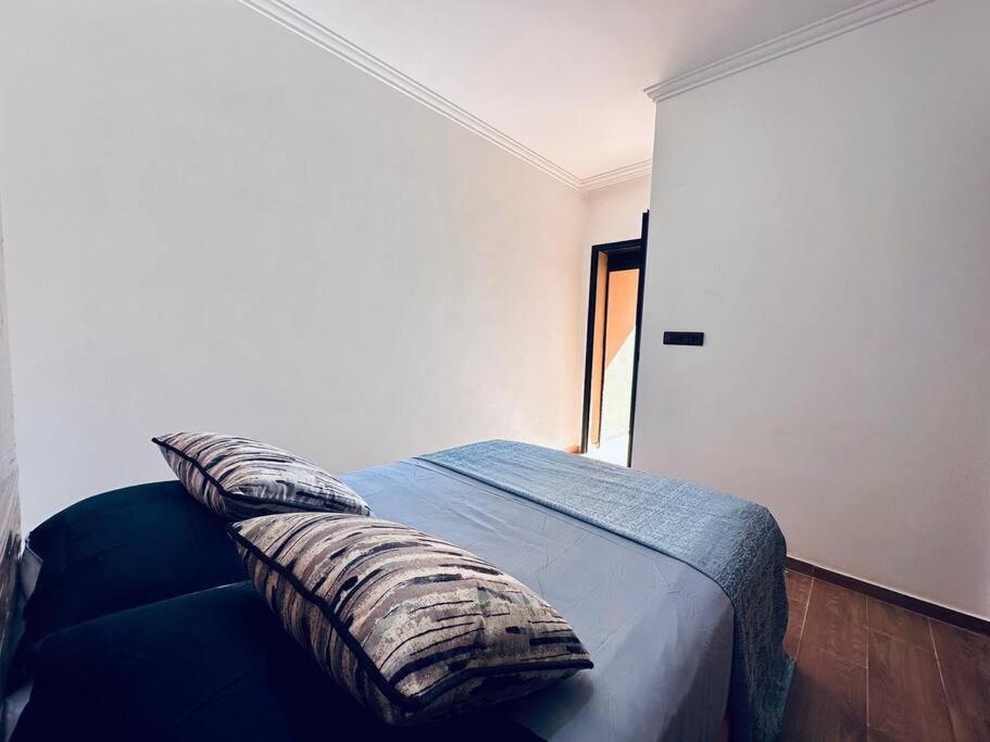 Appartement Appartement*piscine*aeroport* *